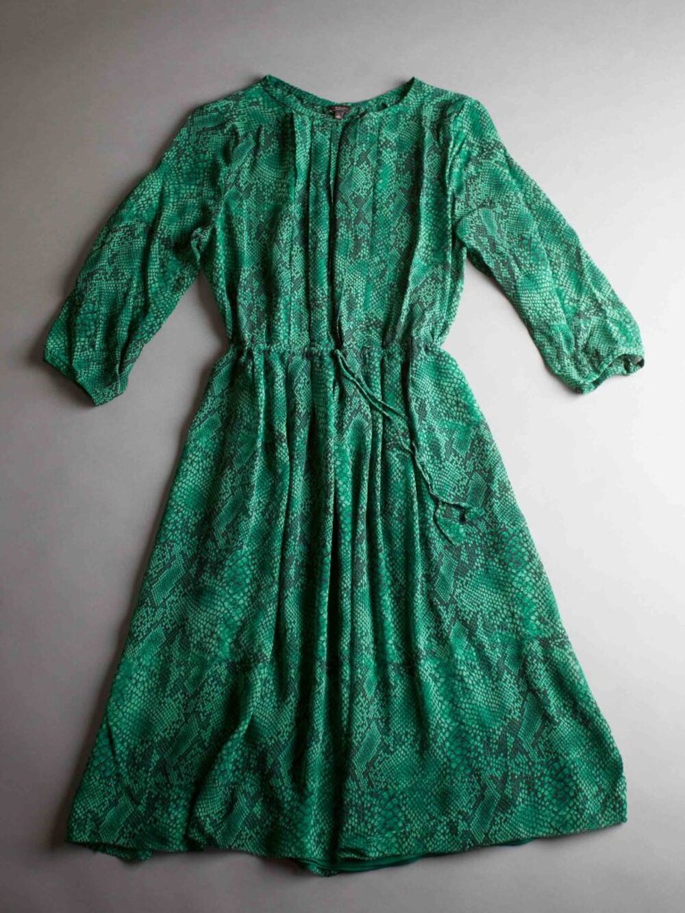 T. Babaton Green Snake Skin Silk Midi Dress in Size Large